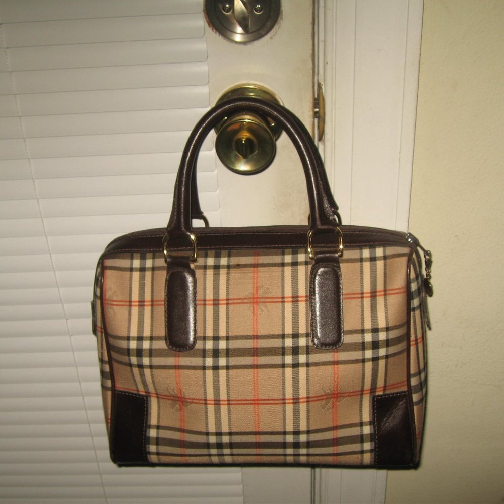 ❤️RARE VINTAGE BURBERRY NOVA CHECK RARE Doctors Bag Speedy Purse +Zipper Pull - Picture 2 of 9